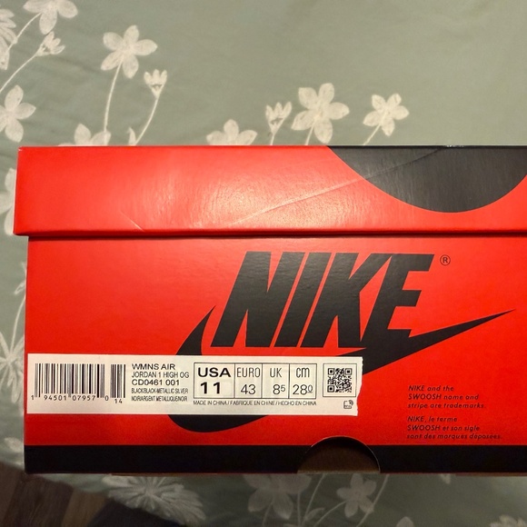 Nike Jordan 1 Retro OG - Picture 1 of 4